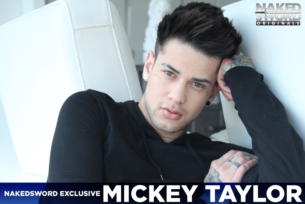 nakedsword_contracts_uk_tattooed_bubble_buns_twock_hottie_mickey_taylor_chronicles_of_pornia_blog