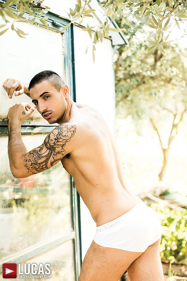 Lucas_Entertainment's_Klein_Kerr_Must_Always_Stay_Naked_And_Sexy_Sacred_Chronicles_Of_Pornia_Blog